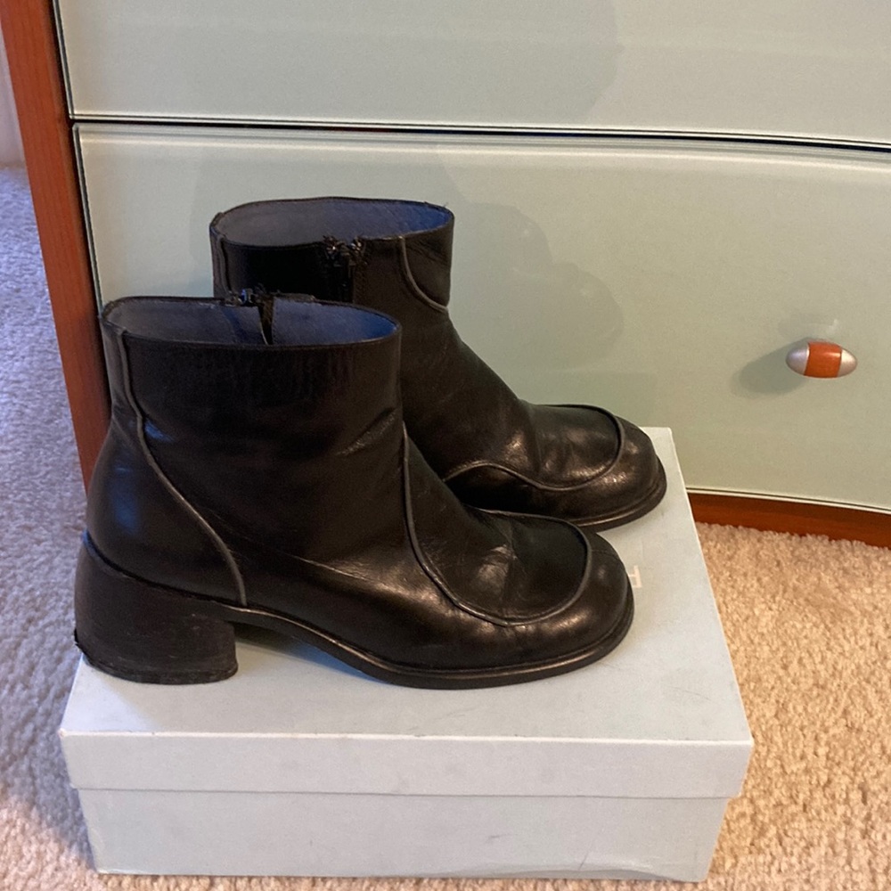 Leather ankle boots size 7